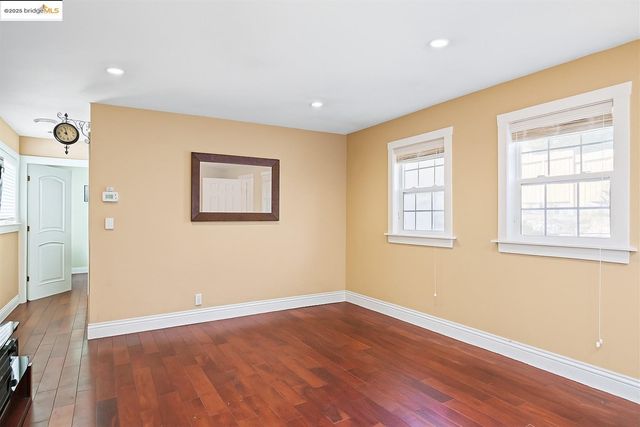 9244 Golf Links RD, Oakland, CA 94605
