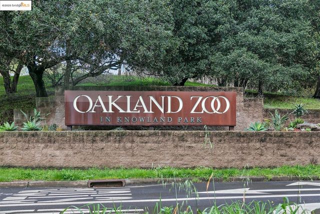 9244 Golf Links RD, Oakland, CA 94605