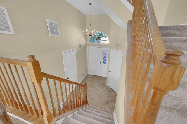 24 Catherine Court, Laurence Harbor, NJ 08879