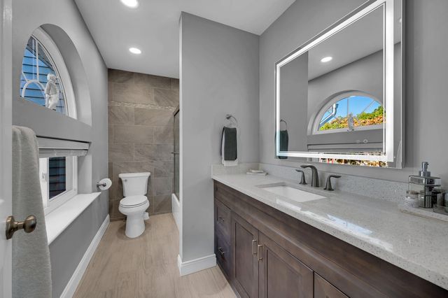 24 Catherine Court, Laurence Harbor, NJ 08879