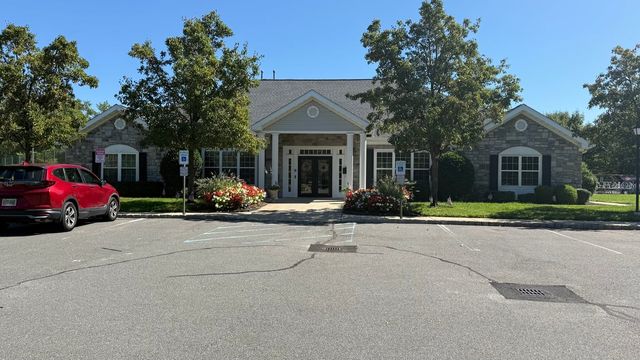 24 Catherine Court, Laurence Harbor, NJ 08879