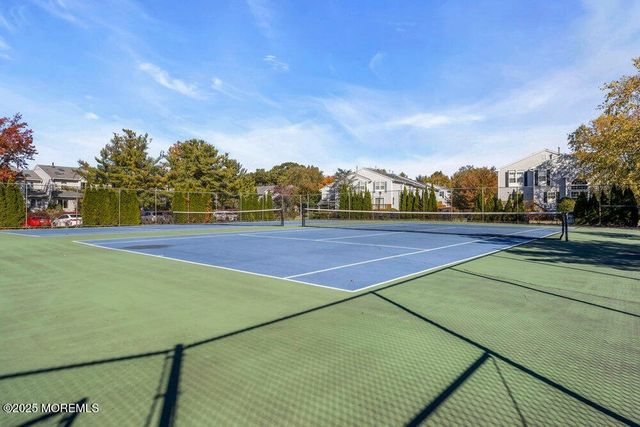 24 Catherine Court, Laurence Harbor, NJ 08879
