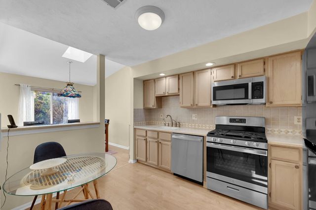 24 Catherine Court, Laurence Harbor, NJ 08879