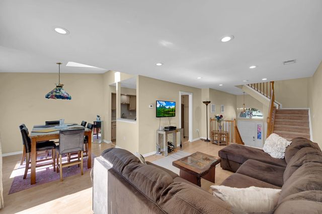 24 Catherine Court, Laurence Harbor, NJ 08879
