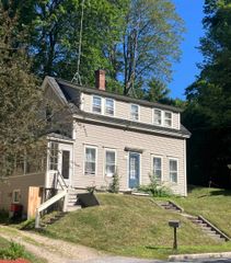 160 Center Street, Wolfeboro, NH 03894