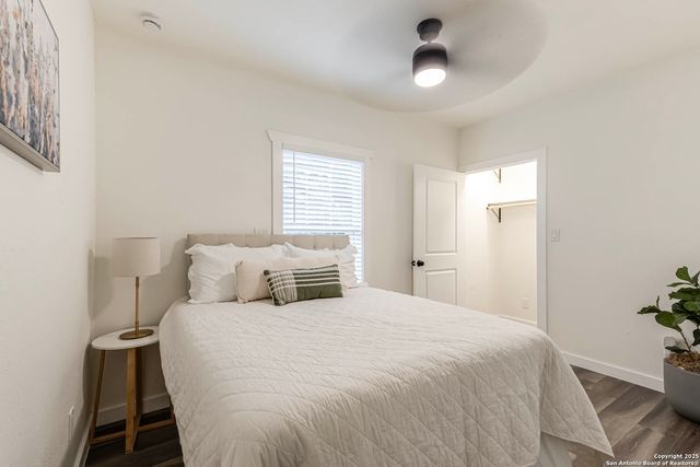 324 Overlook Rd, San Antonio, TX 78233