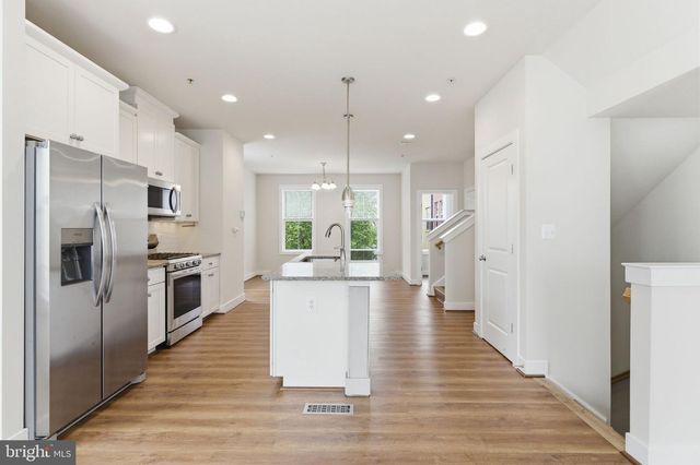 169 KANDINSKY LOOP, Silver Spring, MD 20906
