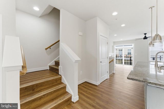 169 KANDINSKY LOOP, Silver Spring, MD 20906