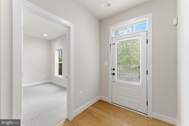 169 KANDINSKY LOOP, Silver Spring, MD 20906