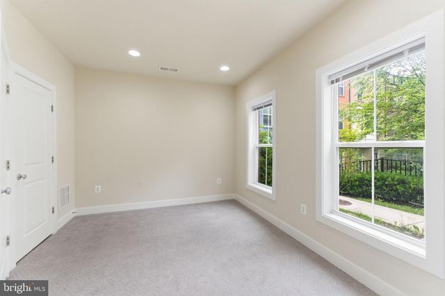 169 KANDINSKY LOOP, Silver Spring, MD 20906