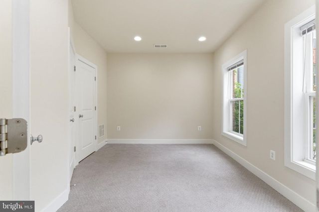 169 KANDINSKY LOOP, Silver Spring, MD 20906