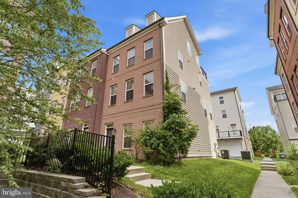 169 KANDINSKY LOOP, Silver Spring, MD 20906