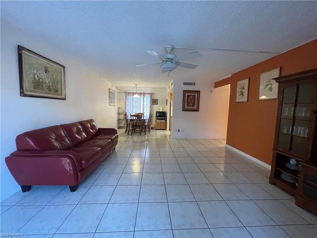 2366 E Mall DR # 304, Fort Myers, FL 33901