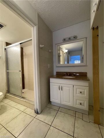 2366 E Mall DR # 304, Fort Myers, FL 33901