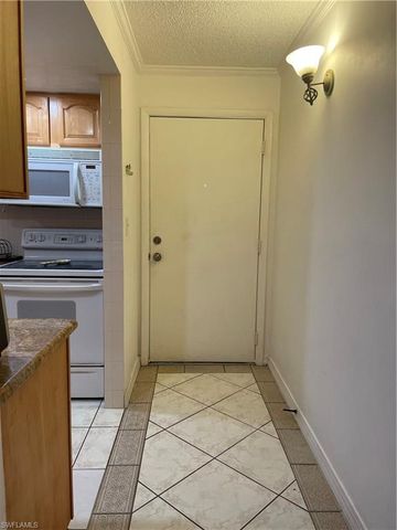 2366 E Mall DR # 304, Fort Myers, FL 33901