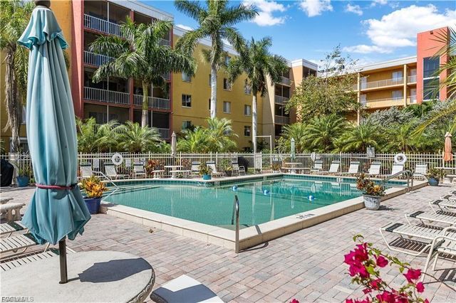 2366 E Mall DR # 304, Fort Myers, FL 33901