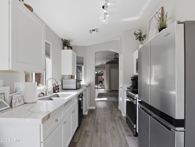 2135 E DANBURY Road, Phoenix, AZ 85022