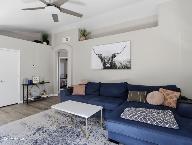 2135 E DANBURY Road, Phoenix, AZ 85022