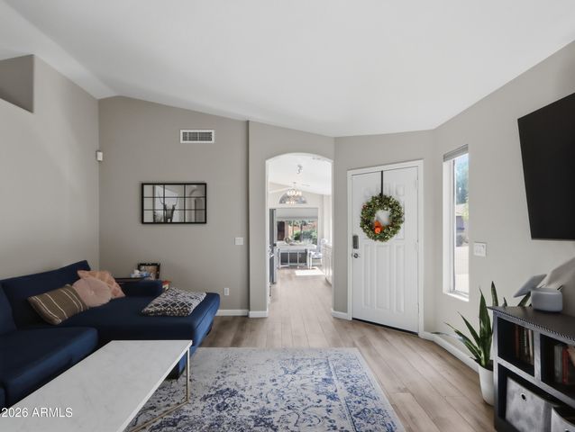 2135 E DANBURY Road, Phoenix, AZ 85022