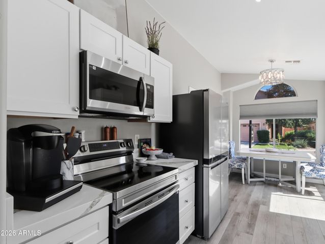 2135 E DANBURY Road, Phoenix, AZ 85022