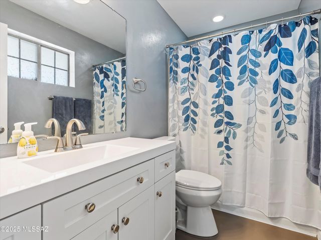 2660 E Darlene Lane, Vail, AZ 85641