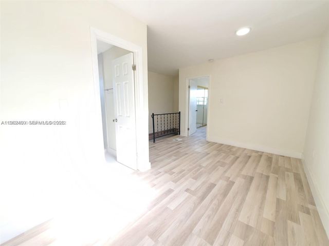 291 W 41st St 0, Hialeah, FL 33012