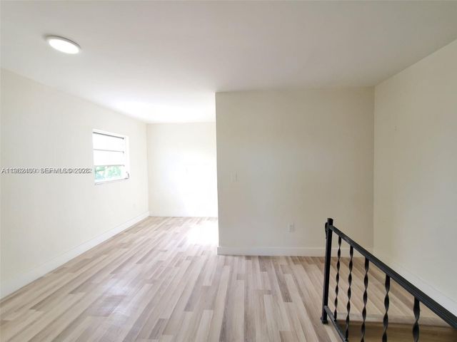 291 W 41st St 0, Hialeah, FL 33012