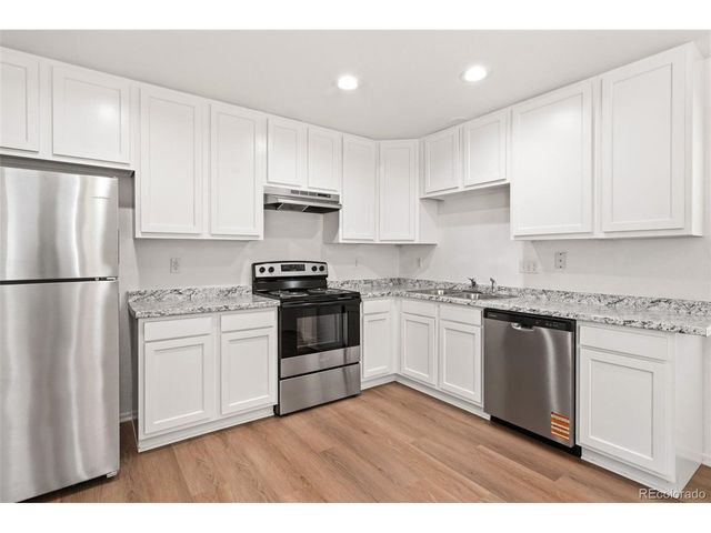 837 Mockingbird Ln, Brighton, CO 80601
