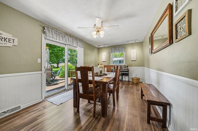 515 Sunset Lane, Middlebury, IN 46540