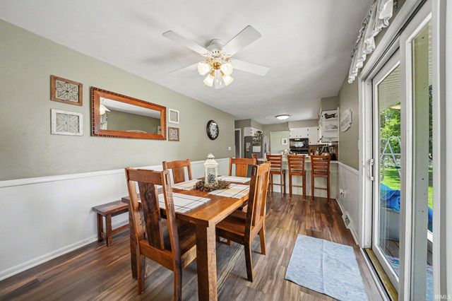 515 Sunset Lane, Middlebury, IN 46540