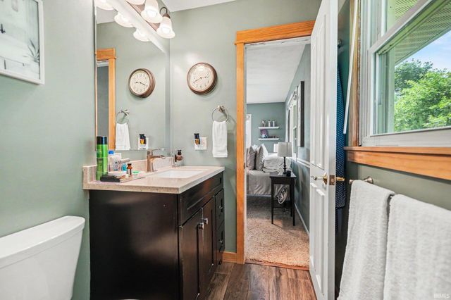 515 Sunset Lane, Middlebury, IN 46540