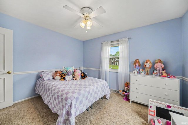 515 Sunset Lane, Middlebury, IN 46540