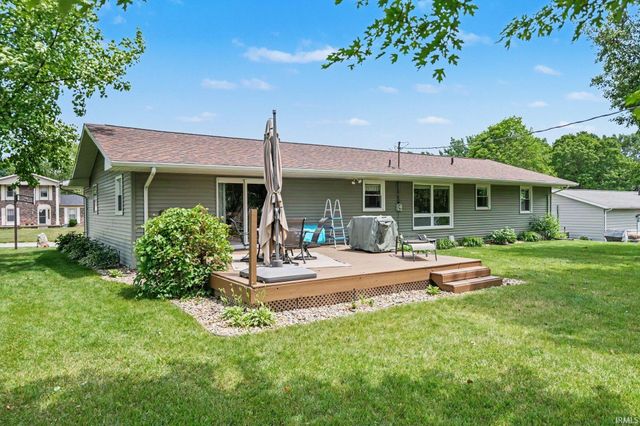 515 Sunset Lane, Middlebury, IN 46540