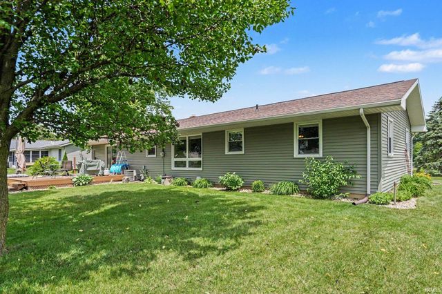 515 Sunset Lane, Middlebury, IN 46540
