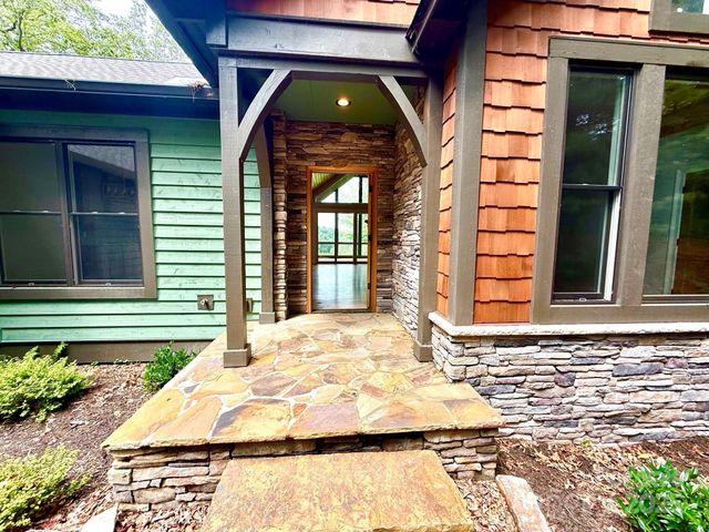 5039 Connestee Trail, Brevard, NC 28712