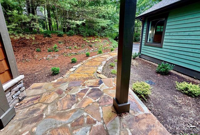 5039 Connestee Trail, Brevard, NC 28712