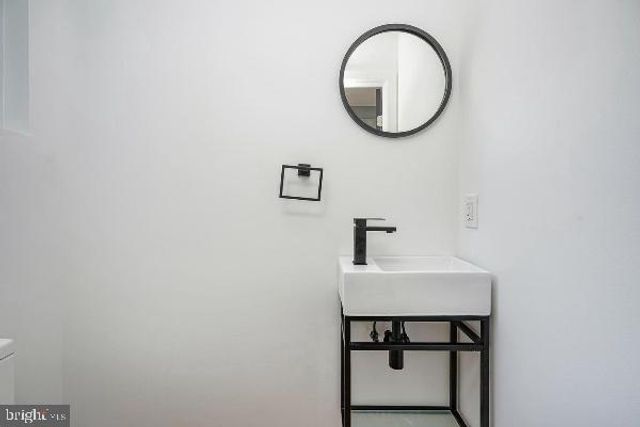 1323 S 22ND ST, Philadelphia, PA 19146