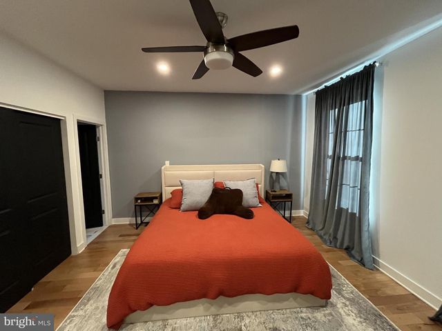 1323 S 22ND ST, Philadelphia, PA 19146