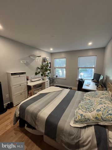 1323 S 22ND ST, Philadelphia, PA 19146