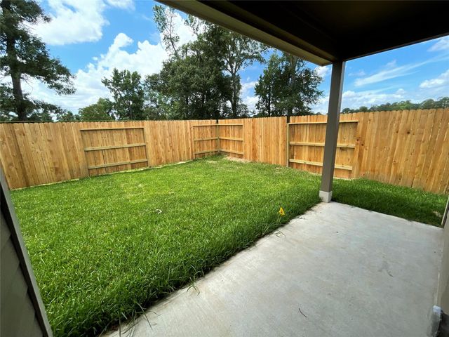 9801 Grosbeak Lane, Magnolia, TX 77354