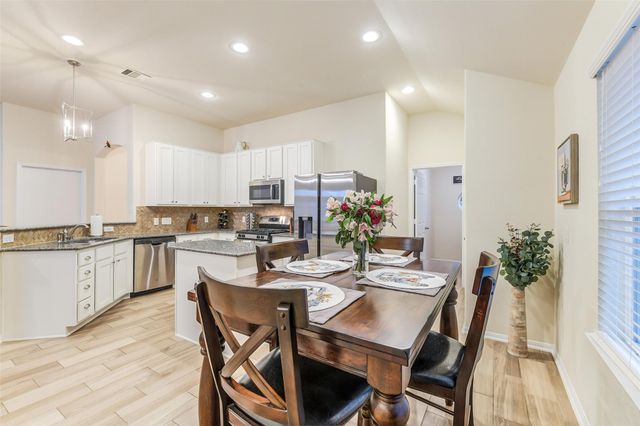 10198 N Whimbrel Circle N, Conroe, TX 77385