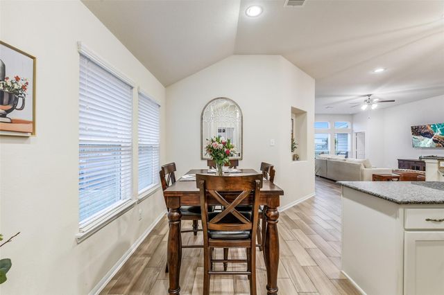 10198 N Whimbrel Circle N, Conroe, TX 77385