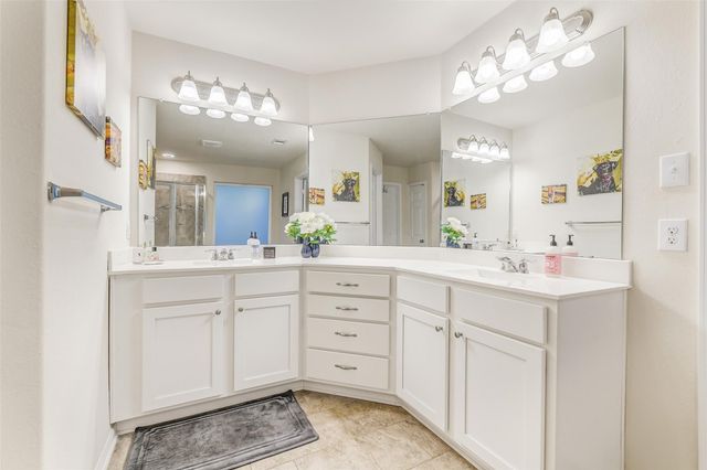 10198 N Whimbrel Circle N, Conroe, TX 77385