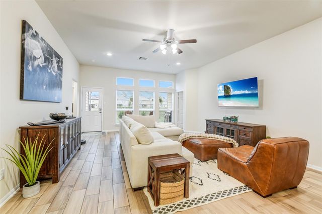 10198 N Whimbrel Circle N, Conroe, TX 77385