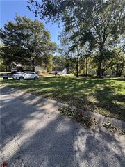 Locust Street, Pleasant Hill, MO 64080