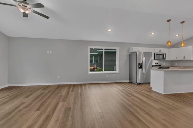 24317 19th Avenue, Saint Augusta, MN 56301