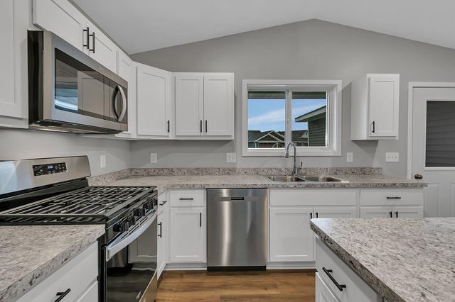 24317 19th Avenue, Saint Augusta, MN 56301