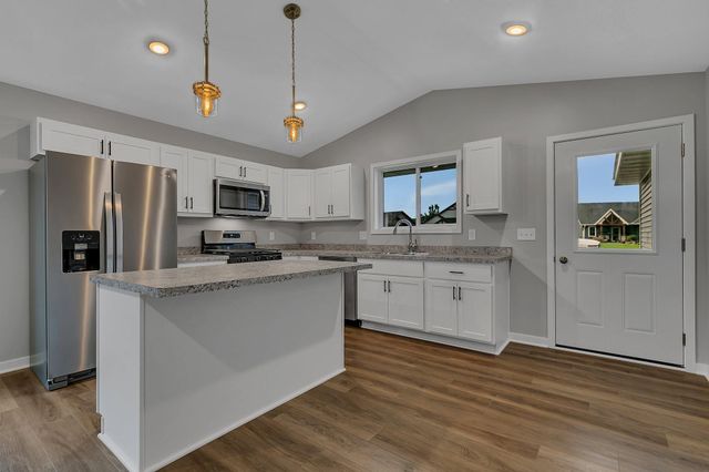 24317 19th Avenue, Saint Augusta, MN 56301