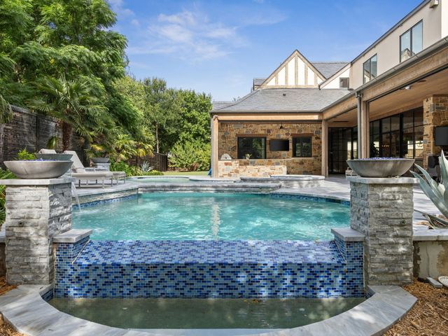 722 Inglenook Court, Coppell, TX 75019