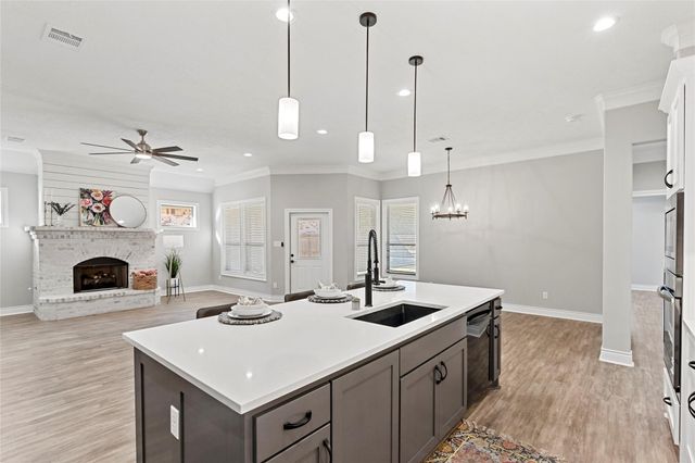 2912 Goldberg Drive, Bryan, TX 77808